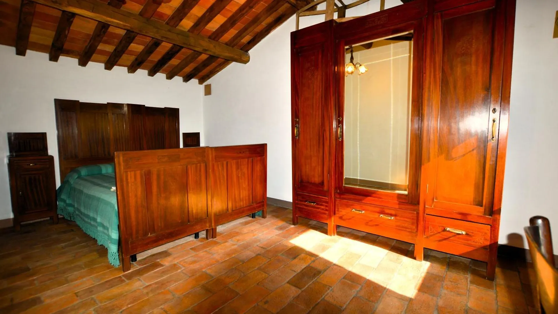 The Lemon Place By Nicola Real Estate Corsanico-Bargecchia Italy