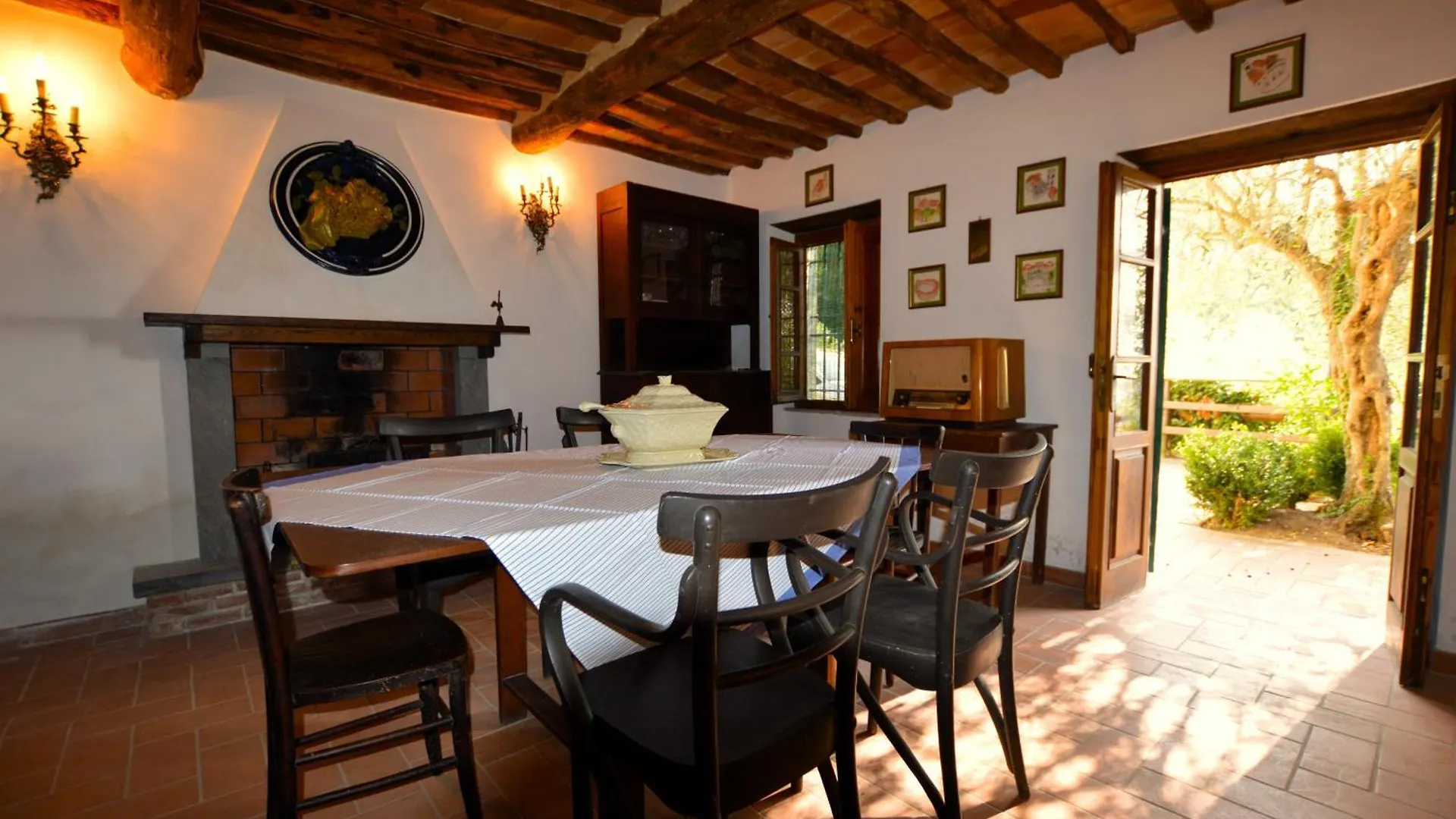 The Lemon Place By Nicola Real Estate Corsanico-Bargecchia 0*,  Italy